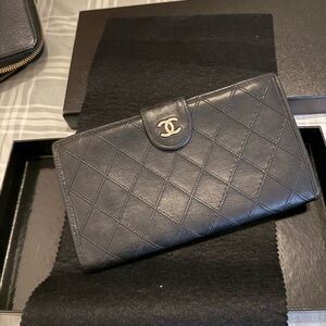 CHANEL Classic Black Quilted Wallet